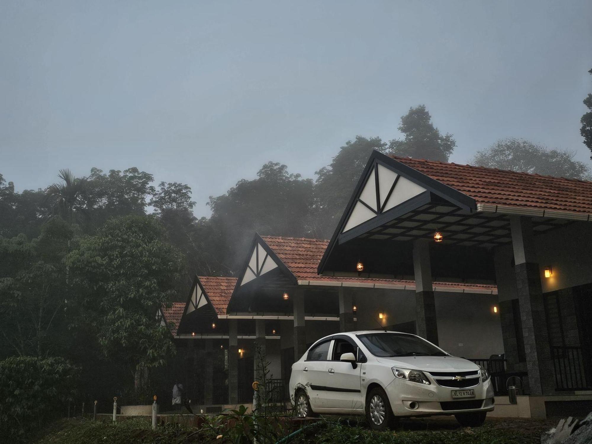 Meghamalhar Villa Mananthavadi Kültér fotó